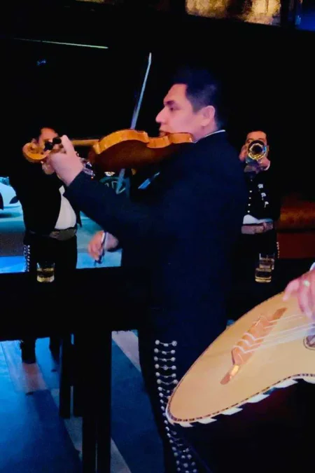 Servicios de Mariachi en Rosarito Tijuana
